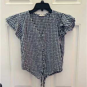 navy and white checkered top!